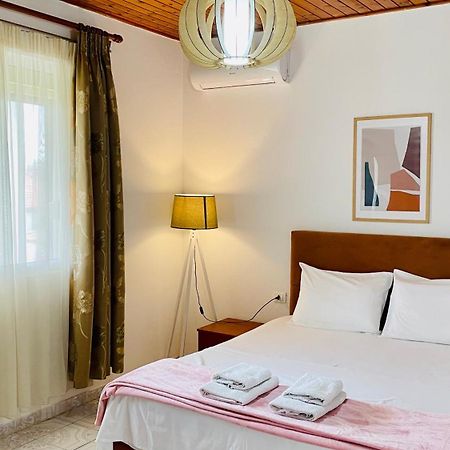 Mia Guest House - Entire Home With Balcony & Garden Divjaka Exterior foto