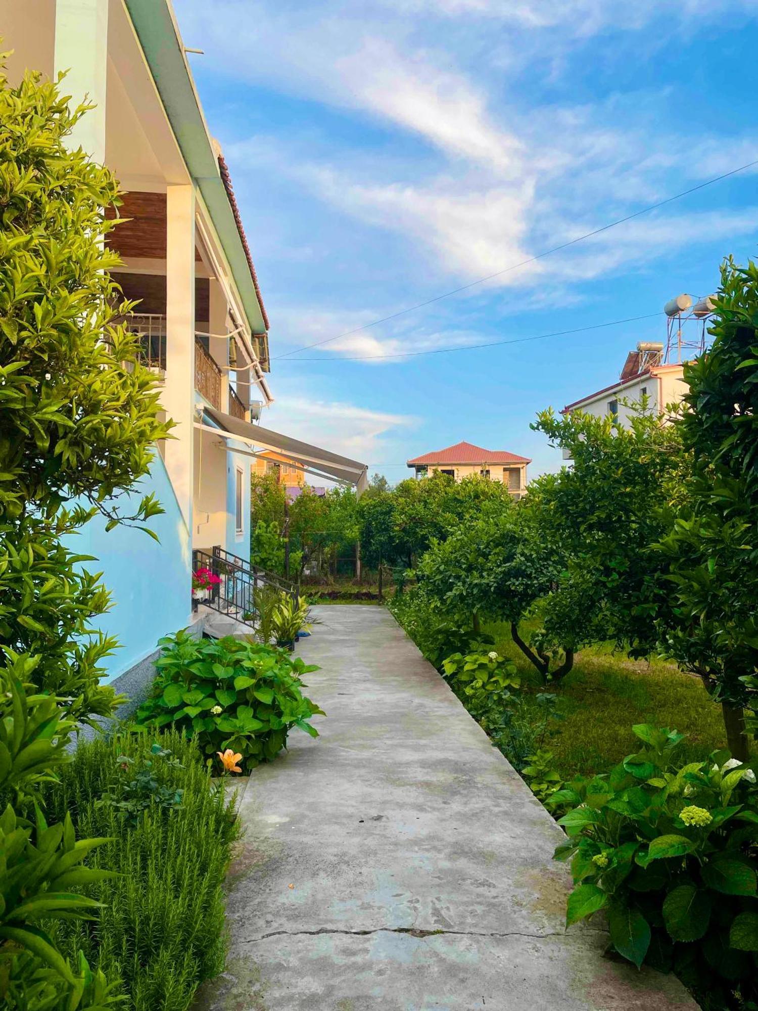 Mia Guest House - Entire Home With Balcony & Garden Divjaka Exterior foto
